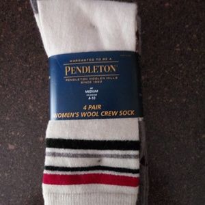 Pendleton NWT 4 pair Wool Womans sock